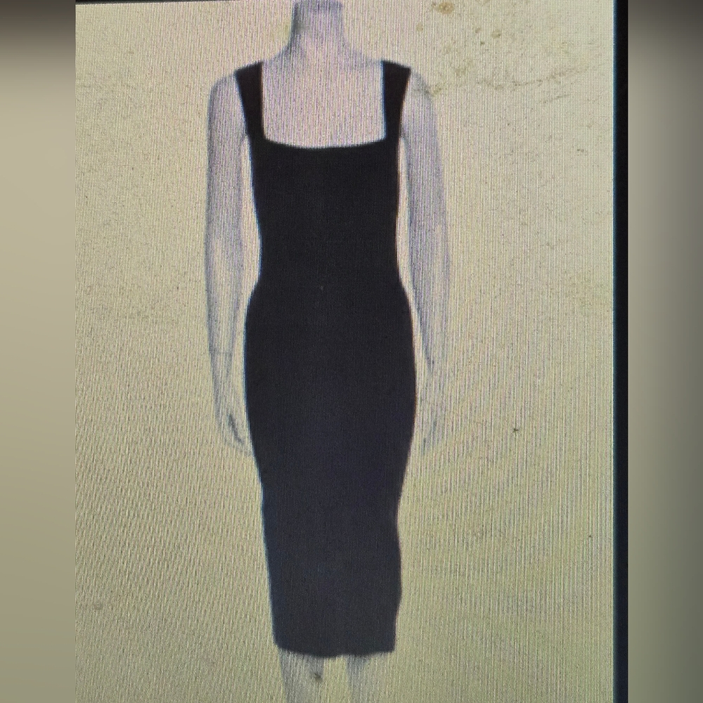 Elegant Black Sleeveless Dress